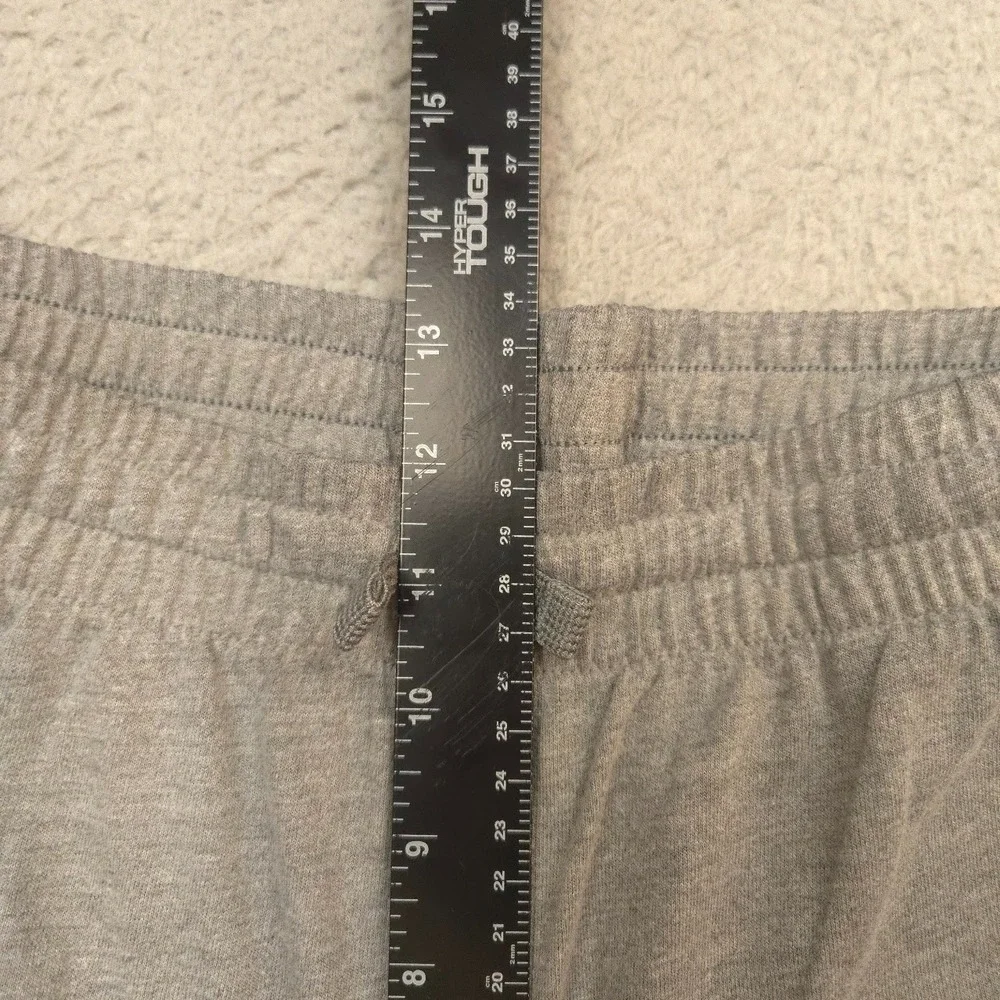 Nike Sweatpants Youth XL Gray Fleece Joggers Elastic Cuff Pockets Jogger Tapered
